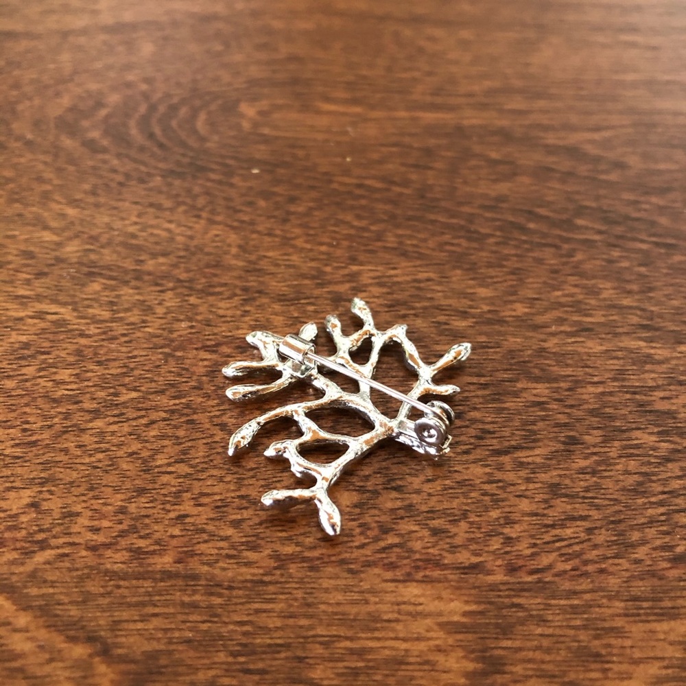 Tree Branch Brooch - Picture 2 of 4